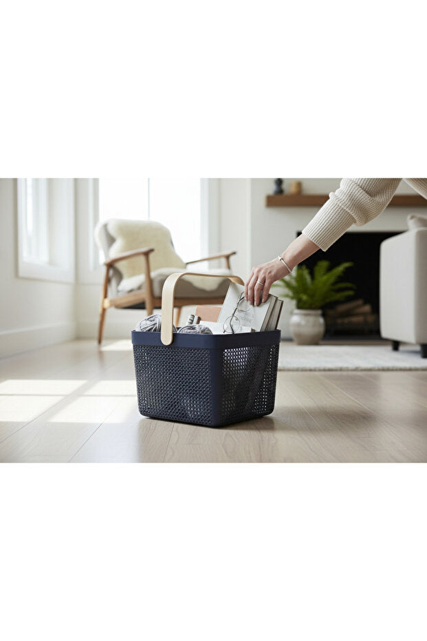 Ahşap Saplı Örgü Desenli Plastik Sepet – 24x24x18 cm, Çok Amaçlı Düzenleyici
